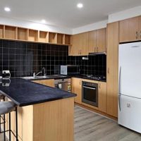 before kitchen makeover bentleigh